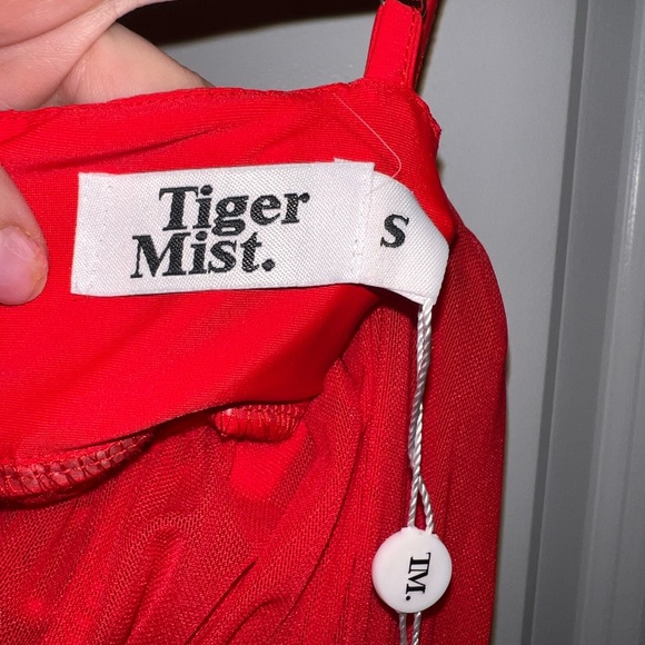NWT Tiger Mist “Roscoe Dress@“ in red, size small - Picture 4 of 6